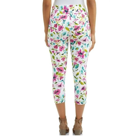 Time and Tru Jegging Capri Women's White Floral Small 4-6 - Picture 2 of 8